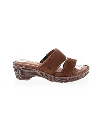 Pre-owned Born Sandals In Brown