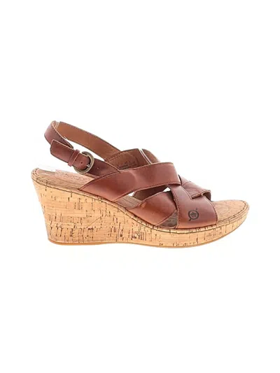 Pre-owned Born Sandals In Brown