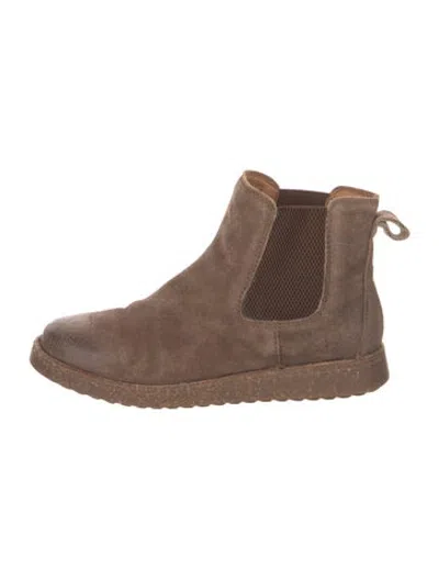 Pre-owned Born Suede Chelsea Boots In Brown