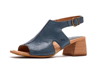 Born Swinton In Blue