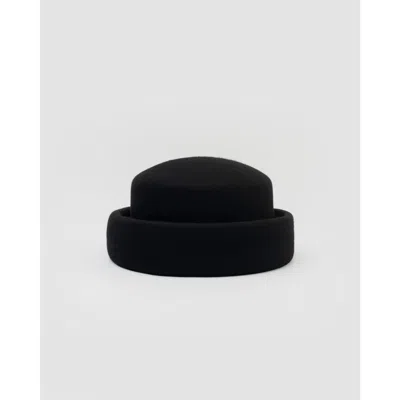 Born To Roam London Pillbox Hat In Black