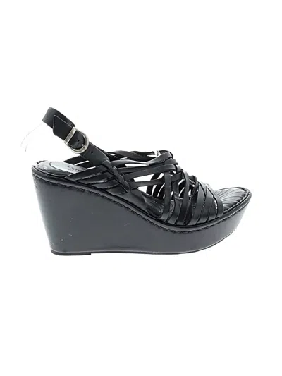 Pre-owned Born Wedges In Black