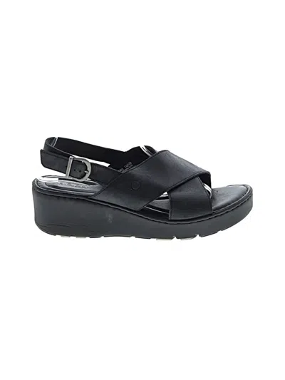 Pre-owned Born Wedges In Black