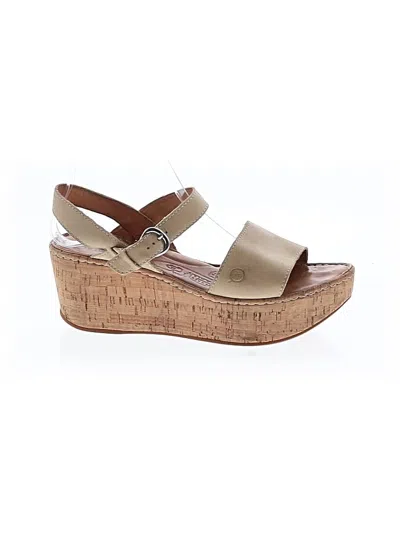 Pre-owned Born Wedges In Green