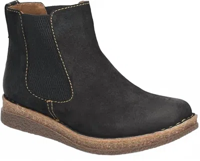 Born Women's Faline Boots In Black