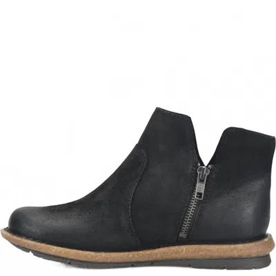 Born Women's Taj Boots In Black