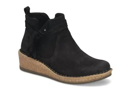 Born Women's Vaughn Wedge Bootie In Black Distressed