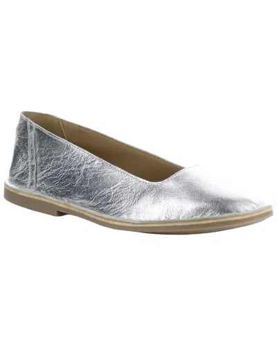 Bos. & Co. Banu Leather Ballet Flat In Silver