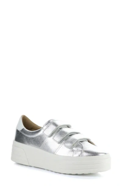 Bos. & Co. Lonnie Platform Sneaker In Prata/white