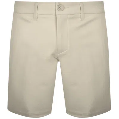 Boss Athleisure Boss Commuter 10.5 Inch Shorts Beige In White
