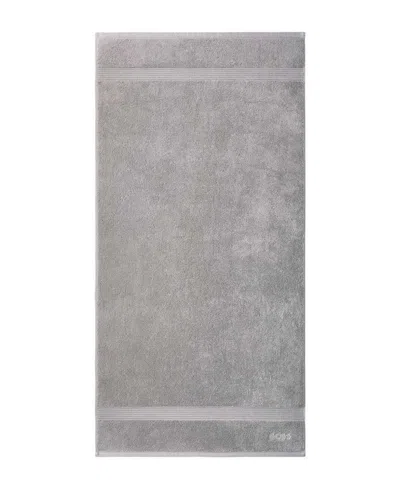 Boss Home Loft Aegean Combed Cotton Bath Towel, 28" X 55" In Silver