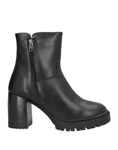Bothega 41 Woman Ankle Boots Black Size 8 Leather
