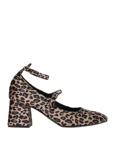 Bottega Lotti Woman Pumps Beige Size 7 Textile Fibers In Brown