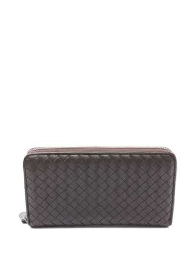 Pre-owned Bottega Veneta 00s Intrecciato Zipper Wallet In Brown
