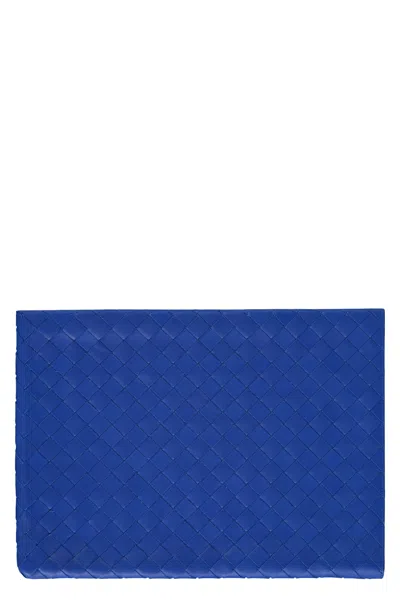 Bottega Veneta 15 Intrecciato Flat Pouch In Blue
