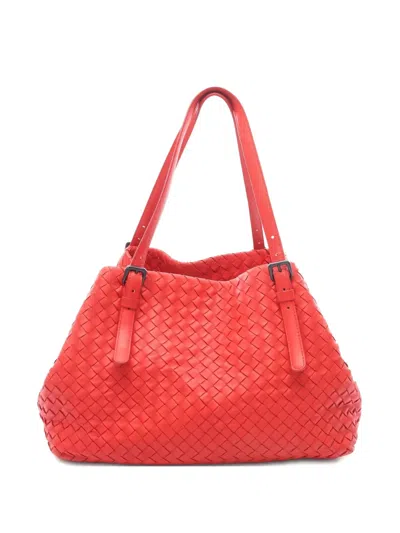 Pre-owned Bottega Veneta 2000 Intrecciato Leather Shoulder Bag In Red