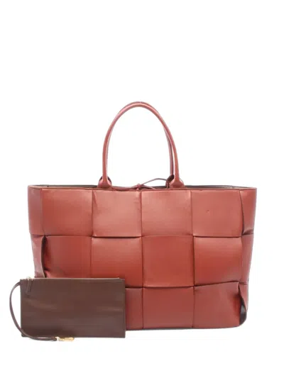 Pre-owned Bottega Veneta 2000s Arco Intrecciato Tote Bag In ブラウン