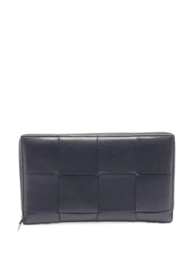 Pre-owned Bottega Veneta 2000s Cassette Zip-around Wallet In Black