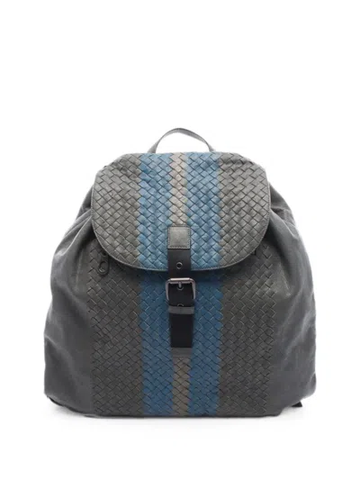 Pre-owned Bottega Veneta 2000s Intrecciato Buckle-fastening Backpack In Grey