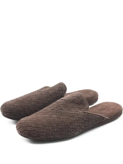 Pre-owned Bottega Veneta 2000s Intrecciato Round-toe Slippers In Brown