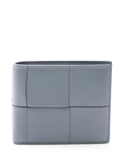 Pre-owned Bottega Veneta 2000s Maxi Intrecciato Bi-fold Wallet In Gray