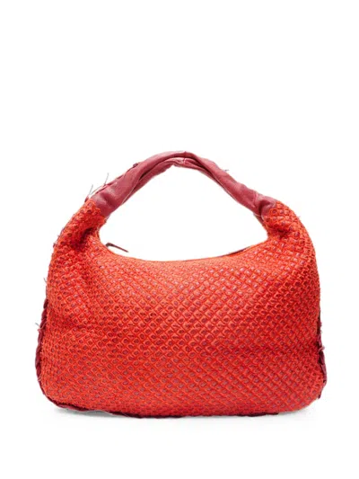 Pre-owned Bottega Veneta 2000s Montaigne Leather Shoulder Bag In Red