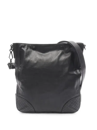 Pre-owned Bottega Veneta 2000s Scorpito Messenger Bag In Black