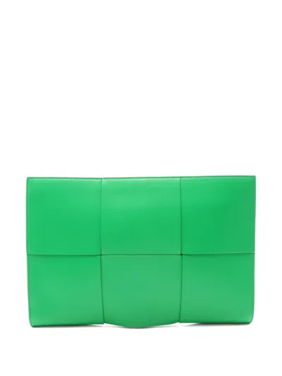 Pre-owned Bottega Veneta 2000s The Arco Clutch Bag In Green