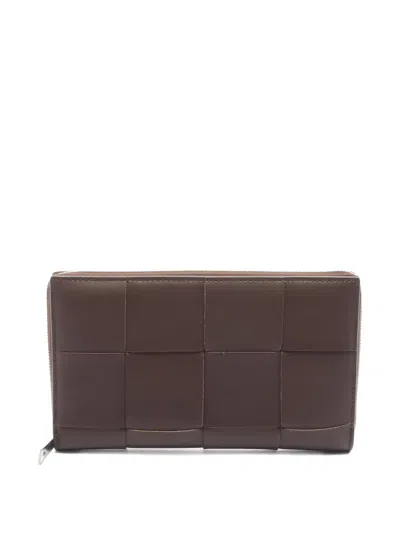 Pre-owned Bottega Veneta 2010s Cassette Woven Leather Wallet In Brown