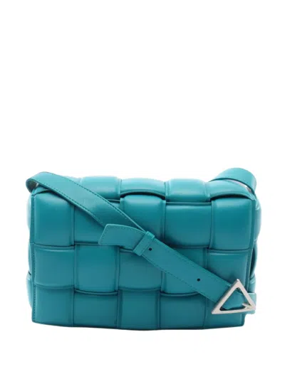 Pre-owned Bottega Veneta 2010s Medium Cassette Intrecciato Shoulder Bag In ブルー