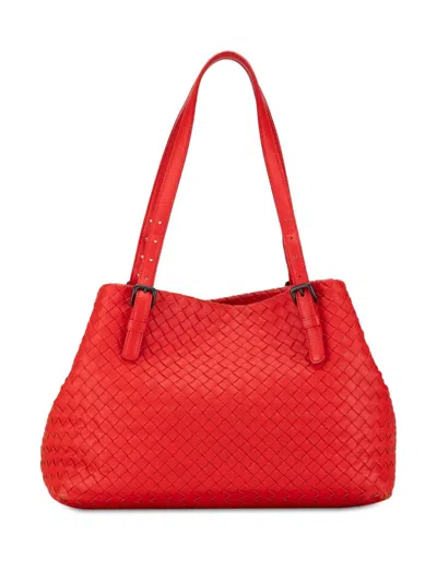 Pre-owned Bottega Veneta 2012-2023 Medium Intrecciato Cesta Tote Bag In Red