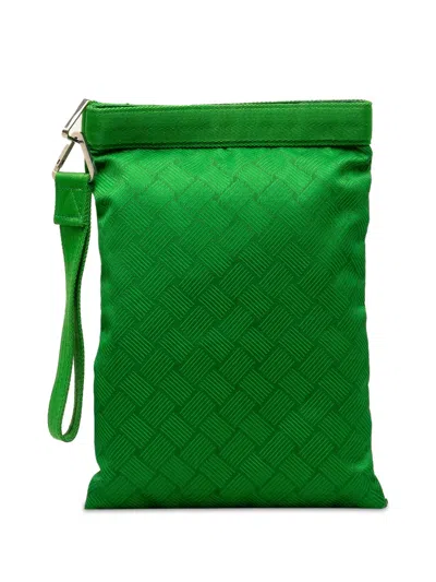 Pre-owned Bottega Veneta 2012-2023 Nylon Wrist Pouch In 绿色