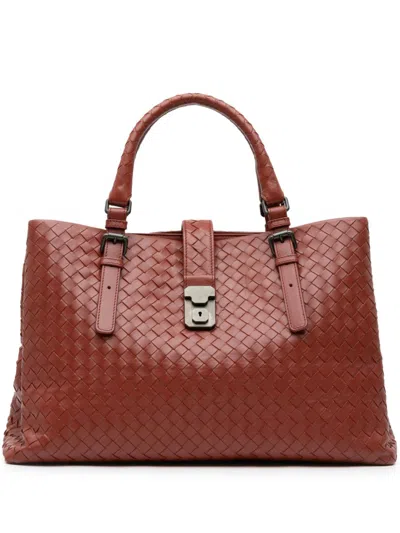 Pre-owned Bottega Veneta 2012-2024 Medium Nappa Intrecciato Roma Tote Bag In 红色