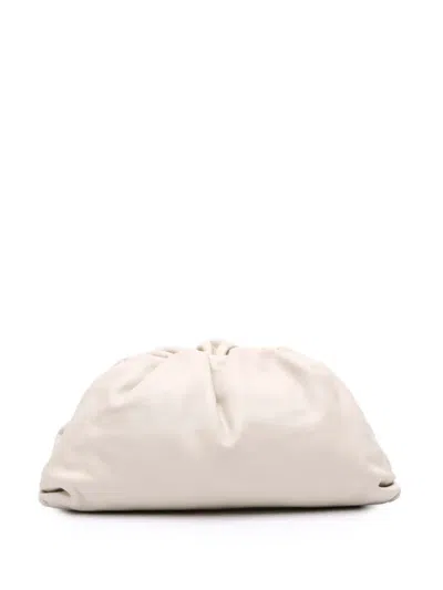 Pre-owned Bottega Veneta 2012-2025 Lambskin The Pouch Clutch Bag In White
