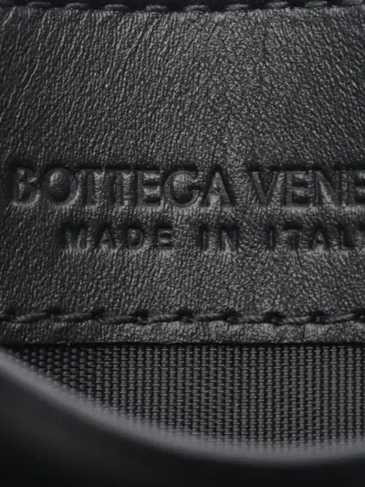 Pre-owned Bottega Veneta 2012-2025 Leather Intrecciato Case Card Holder In Black