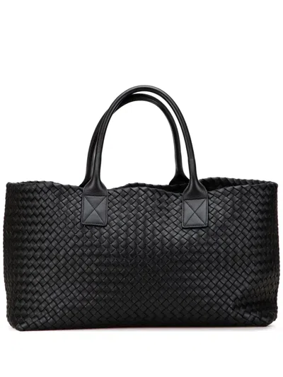 Pre-owned Bottega Veneta 2012-2025 Medium Lambskin Intreccio Cabat Tote Bag In Black