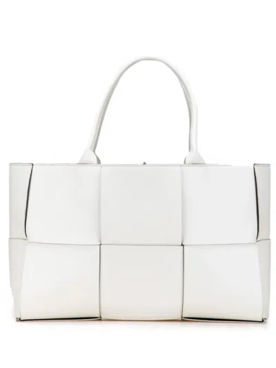 Pre-owned Bottega Veneta 2012-2025 Medium Nappa Maxi Intrecciato Arco Tote Bag In White