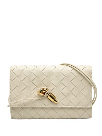 Pre-owned Bottega Veneta 2012-2025 Nappa Intrecciato Andiamo Pouch On Strap Crossbody Bag In White