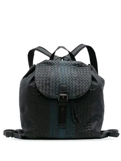 Pre-owned Bottega Veneta 2012-2025 Nappa Intrecciato Drawstring Flap Backpack In Black