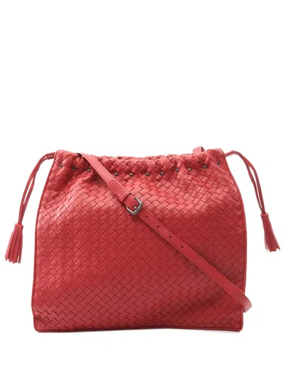 Pre-owned Bottega Veneta 2012-2025 Nappa Intrecciato Drawstring Shoulder Bag In Red