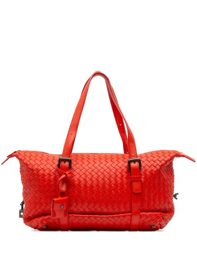 Pre-owned Bottega Veneta 2012-2025 Nappa Intrecciato Montaigne Shoulder Bag In Red
