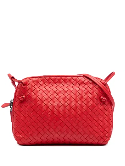Pre-owned Bottega Veneta 2012-2025 Nappa Intrecciato Nodini Crossbody Bag In Red