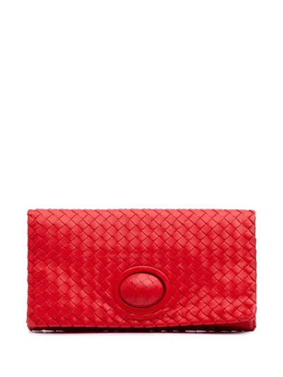 Pre-owned Bottega Veneta 2012-2025 Nappa Intrecciato Turn Lock Clutch Bag In Red