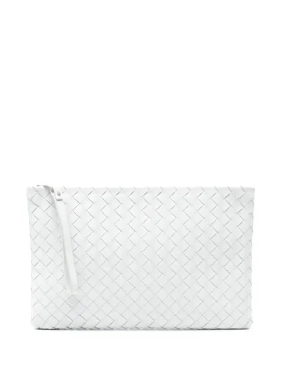 Pre-owned Bottega Veneta 2012-2025 Nappa Intrecciato Wristlet Clutch Bag In White