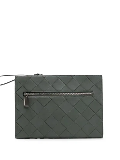 Pre-owned Bottega Veneta 2012-2025 Nappa Maxi Intrecciato Clutch Bag In Green