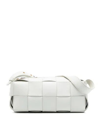 Pre-owned Bottega Veneta 2012-2025 Small Lambskin Intrecciato Brick Cassette Shoulder Bag In White