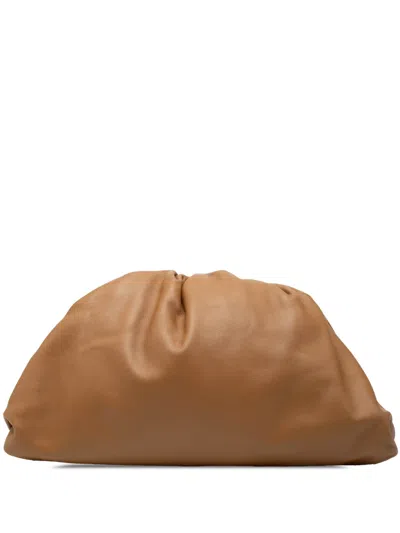 Pre-owned Bottega Veneta 2012-2025 Lambskin The Pouch Clutch Bag In Brown