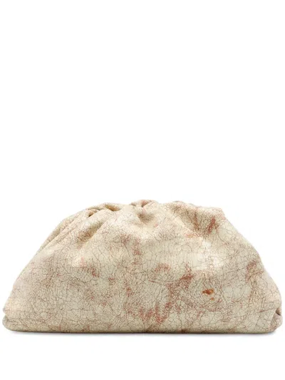Pre-owned Bottega Veneta 2012-2026 Crackled Calfskin The Pouch Clutch Bag In 中性色