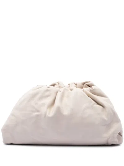 Pre-owned Bottega Veneta 2012-2026 Lambskin The Pouch Clutch Bag In White