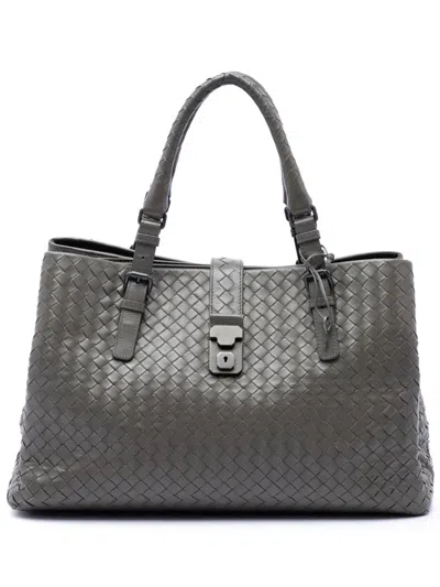 Pre-owned Bottega Veneta 2012-2026 Medium Nappa Intrecciato Roma Tote Bag In Gray